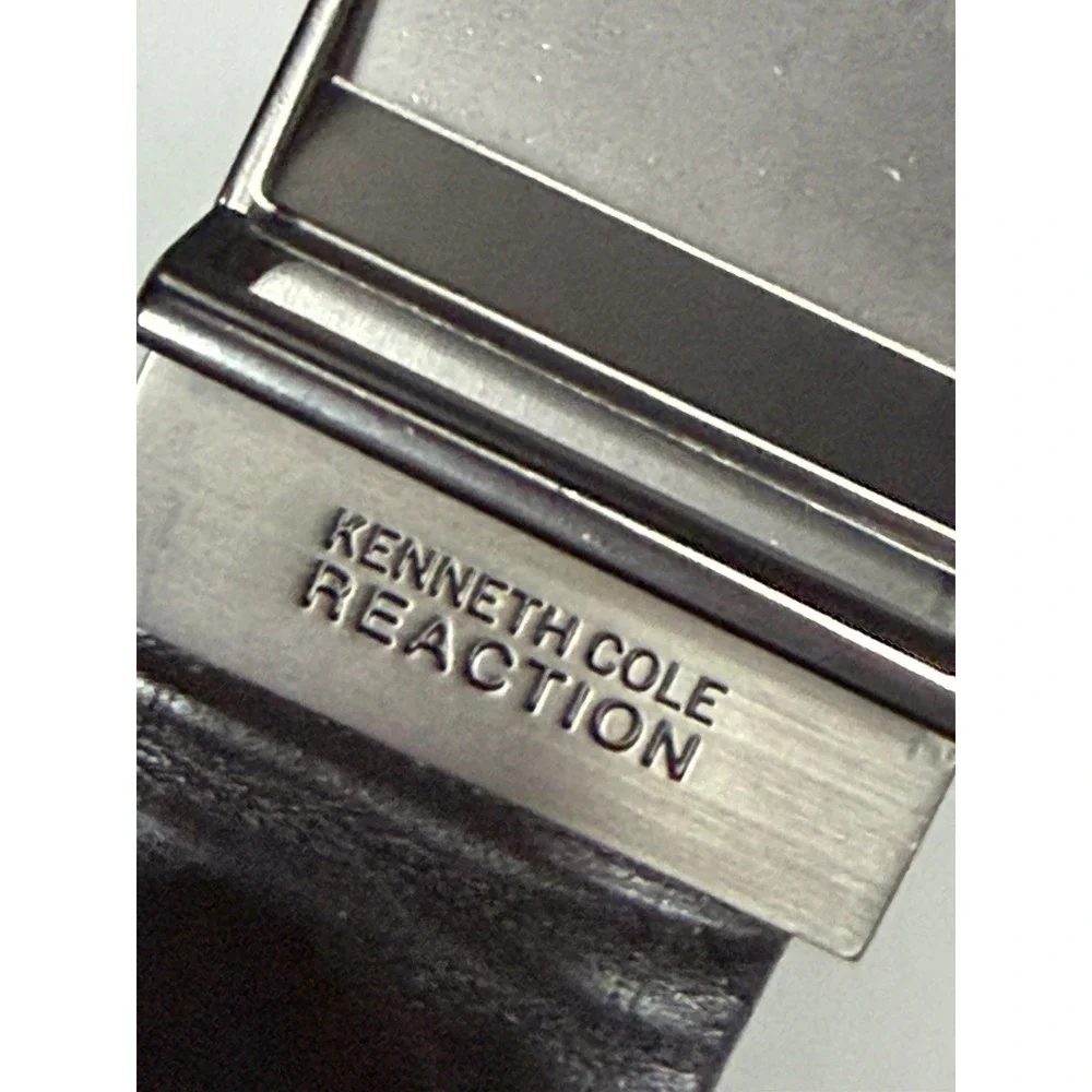 Kenneth Cole Reaction Reversible Belt Black Brown Leather Mens Size 32 A1-0103